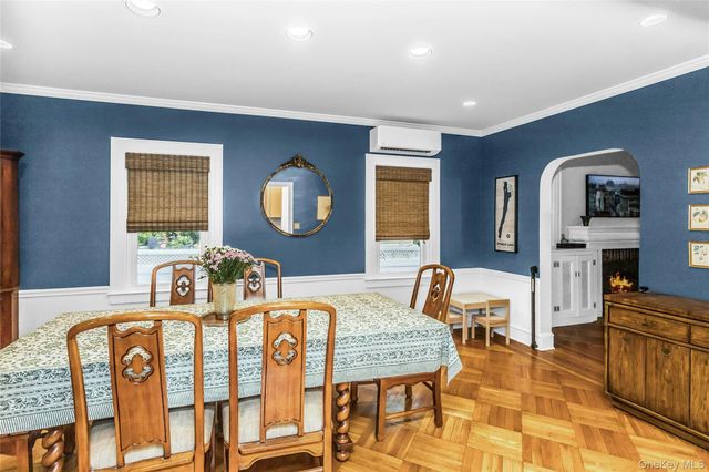 30 Coolidge Street, Malverne, NY 11565