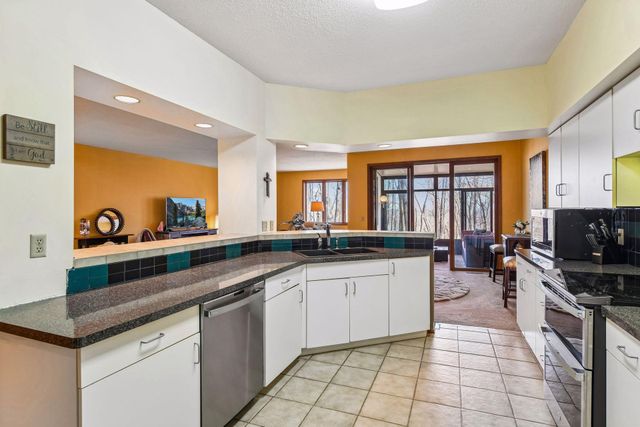 11620 Vista Drive, Hopkins, MN 55343