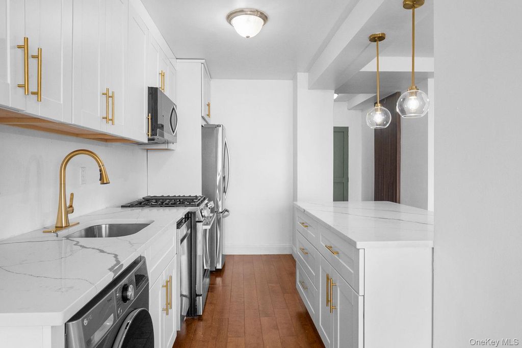 820 Boynton Avenue 11 K, Bronx, NY 10473 — exterior