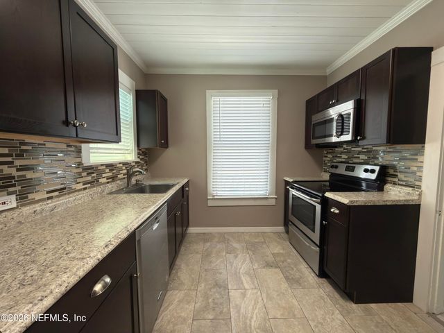 630 2ND Street 1, Jacksonville Beach, FL 32250