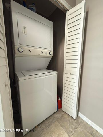 630 2ND Street 1, Jacksonville Beach, FL 32250