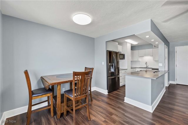 12520 Edgewater Drive 1608, Lakewood, OH 44107