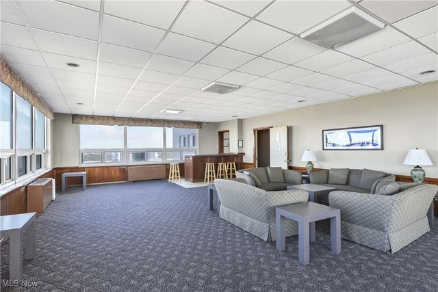 12520 Edgewater Drive 1608, Lakewood, OH 44107