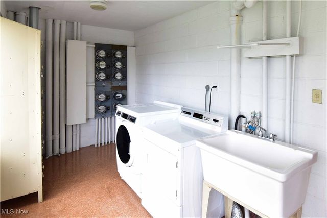 12520 Edgewater Drive 1608, Lakewood, OH 44107