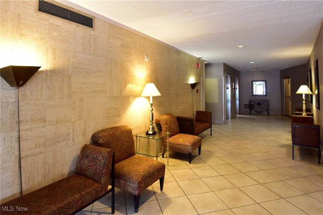 12520 Edgewater Drive 1608, Lakewood, OH 44107