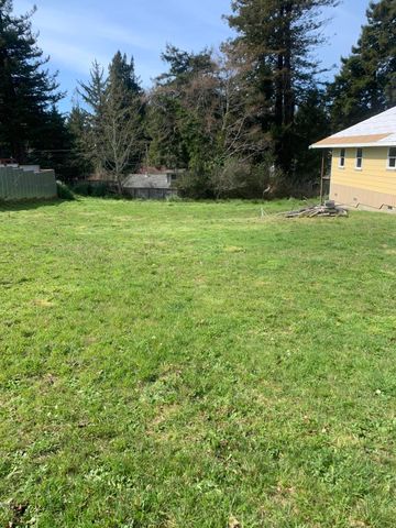 3960 Brogan Way, Cutten, CA 95503