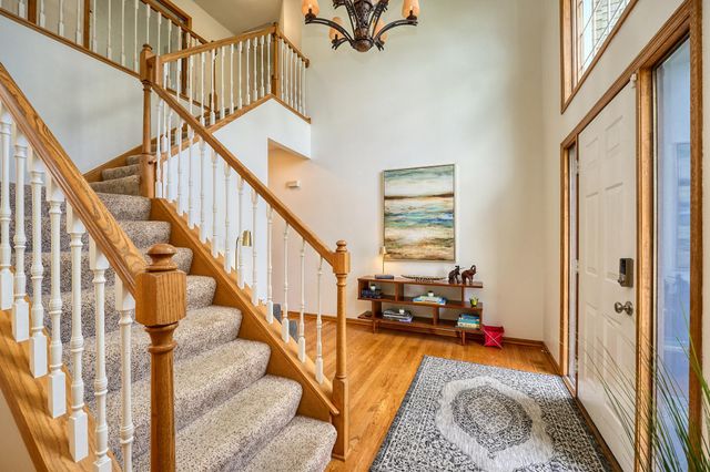 9950 Lee Drive, Eden Prairie, MN 55347