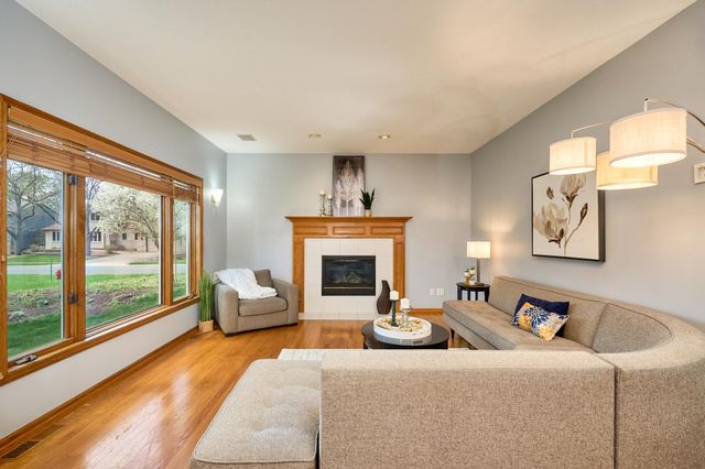 9950 Lee Drive, Eden Prairie, MN 55347