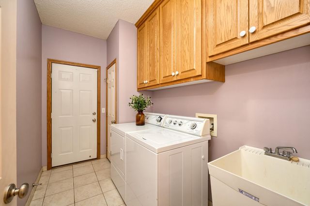 9950 Lee Drive, Eden Prairie, MN 55347