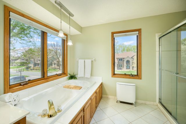 9950 Lee Drive, Eden Prairie, MN 55347
