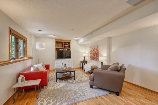 9950 Lee Drive, Eden Prairie, MN 55347