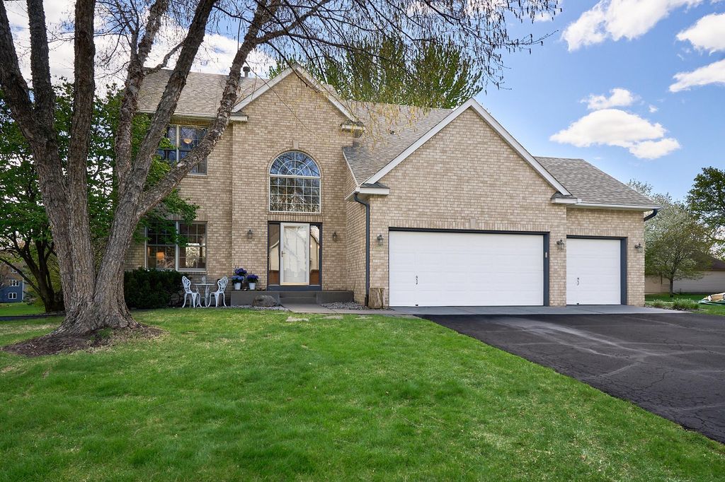 9950 Lee Drive, Eden Prairie, MN 55347