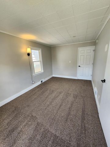 1542 Fischrupp Avenue, Whiting, IN 46394