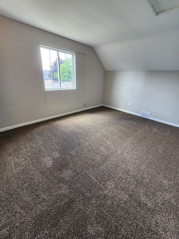1542 Fischrupp Avenue, Whiting, IN 46394