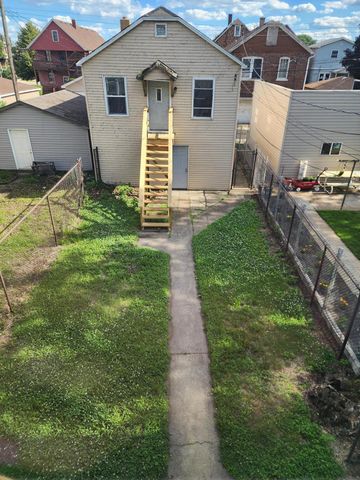 1542 Fischrupp Avenue, Whiting, IN 46394