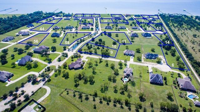 6403 Dow Reef Drive, Beach City, TX 77523