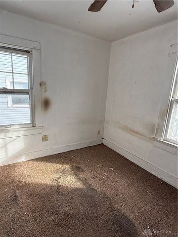 44 E Beechwood Avenue, Dayton, OH 45405