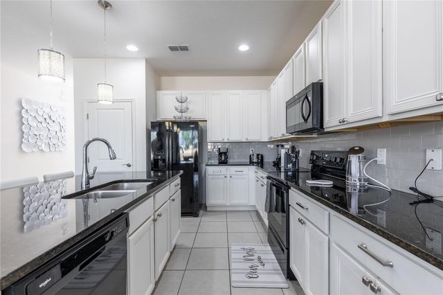 2623 CALISTOGA AVENUE, Kissimmee, FL 34741