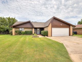 12516 Springwood Drive, Oklahoma City, OK 73120