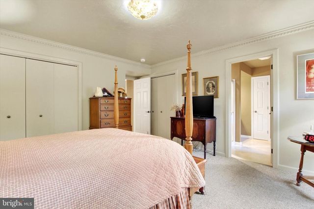 114 HEATHER GLEN DR, Red Lion, PA 17356