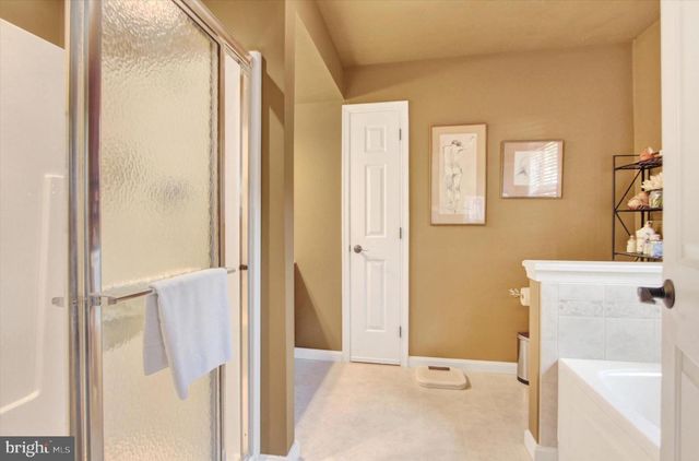 114 HEATHER GLEN DR, Red Lion, PA 17356