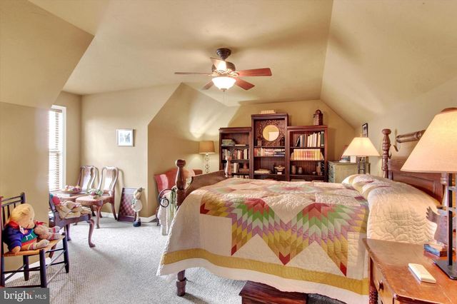 114 HEATHER GLEN DR, Red Lion, PA 17356