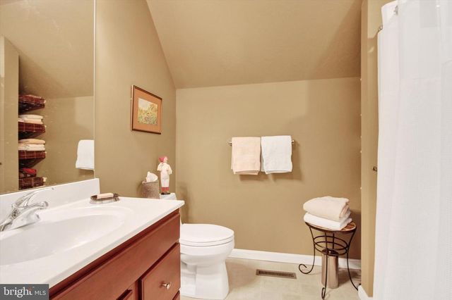 114 HEATHER GLEN DR, Red Lion, PA 17356