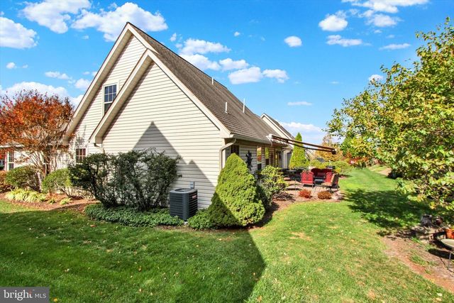 114 HEATHER GLEN DR, Red Lion, PA 17356