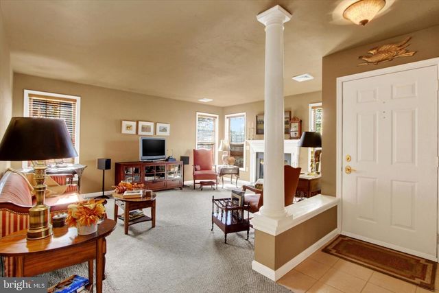 114 HEATHER GLEN DR, Red Lion, PA 17356