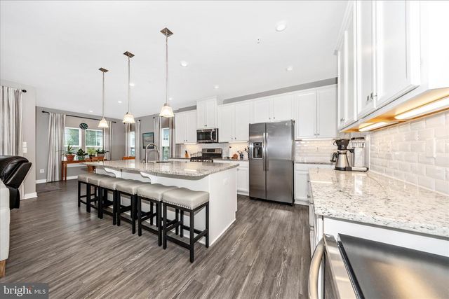 1202 DARGON QUARRY LN, Brunswick, MD 21716