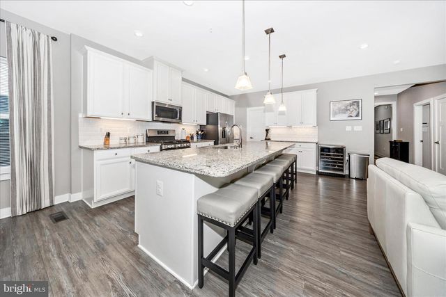 1202 DARGON QUARRY LN, Brunswick, MD 21716