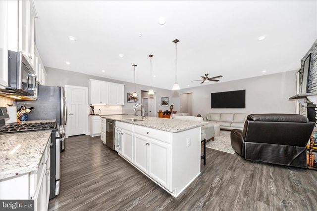 1202 DARGON QUARRY LN, Brunswick, MD 21716