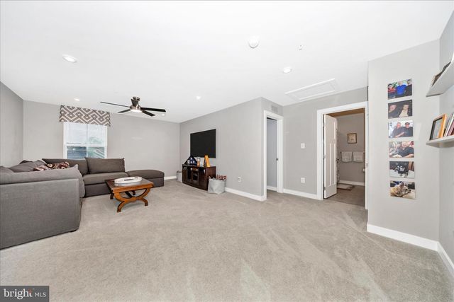 1202 DARGON QUARRY LN, Brunswick, MD 21716