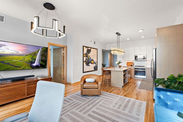 1240 S 2nd Street 525, Minneapolis, MN 55415