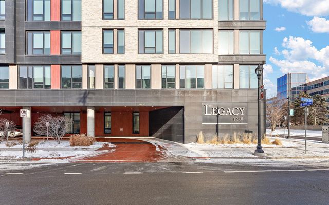 1240 S 2nd Street 525, Minneapolis, MN 55415