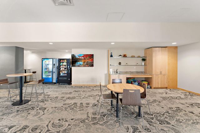 1240 S 2nd Street 525, Minneapolis, MN 55415