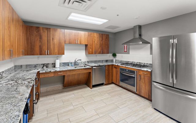 1240 S 2nd Street 525, Minneapolis, MN 55415