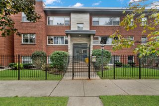 7511 N Damen Avenue D2, Chicago, IL 60645