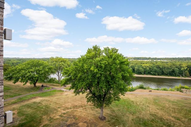 1077 Sibley Memorial Highway 605, Mendota Heights, MN 55118