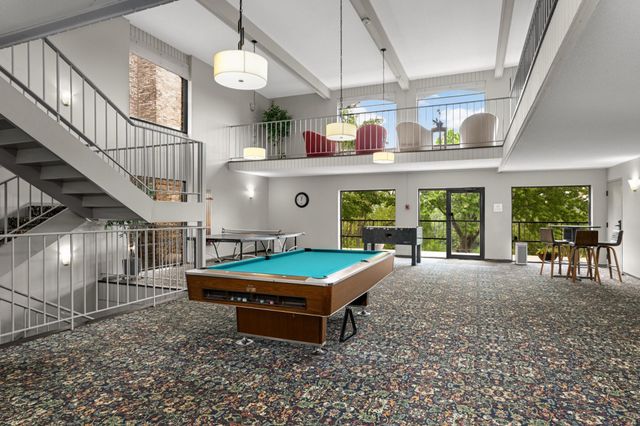 1077 Sibley Memorial Highway 605, Mendota Heights, MN 55118