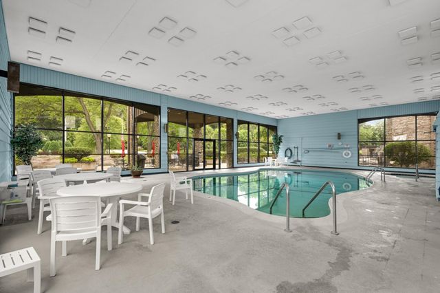 1077 Sibley Memorial Highway 605, Mendota Heights, MN 55118