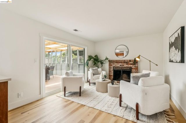 50 Sharon Dr, Bay Point, CA 94565