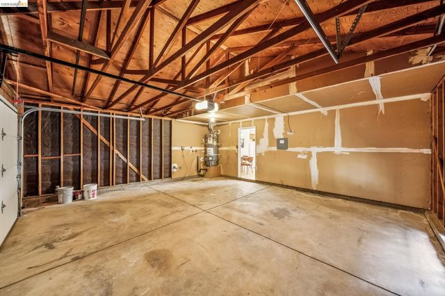 50 Sharon Dr, Bay Point, CA 94565