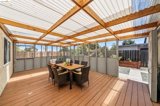 50 Sharon Dr, Bay Point, CA 94565