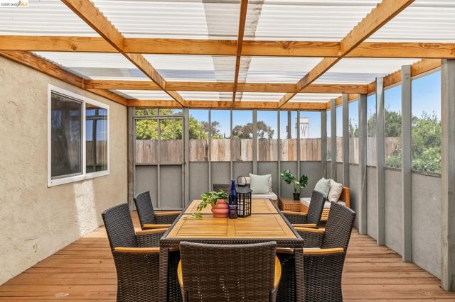 50 Sharon Dr, Bay Point, CA 94565