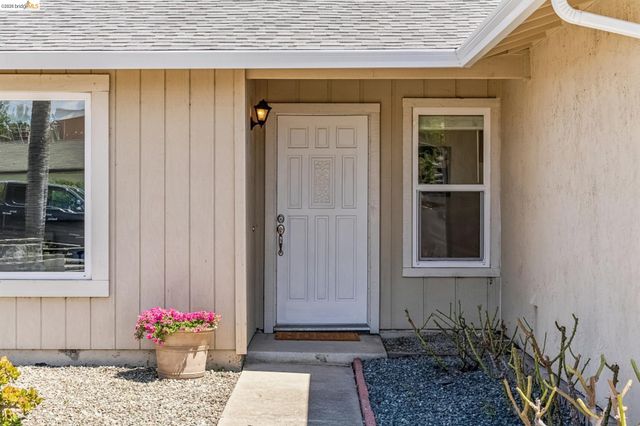 50 Sharon Dr, Bay Point, CA 94565