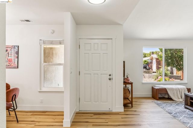 50 Sharon Dr, Bay Point, CA 94565