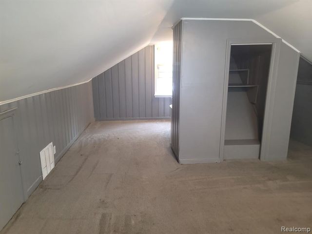 13881 Carlisle Street, Detroit, MI 48205