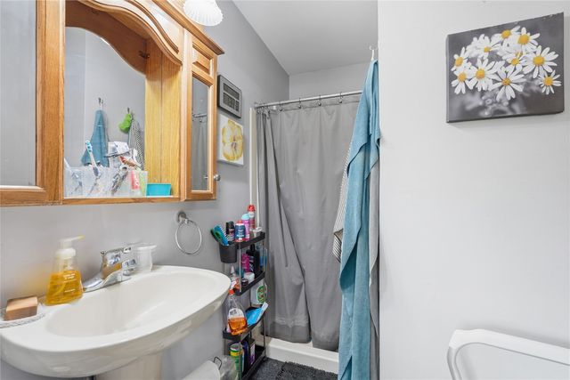 120 28th Street, Marion, IA 52302