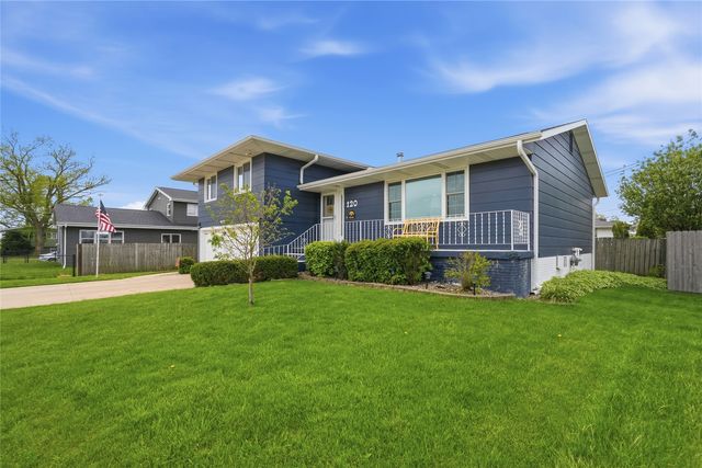 120 28th Street, Marion, IA 52302